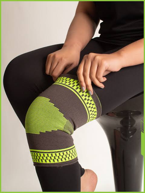 mana knee support size large
